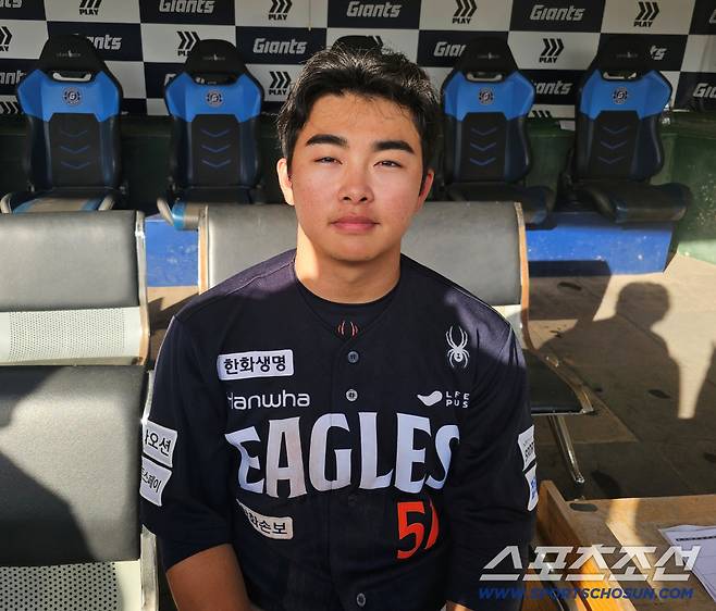 인터뷰에 임한 문현빈. 김영록 기자