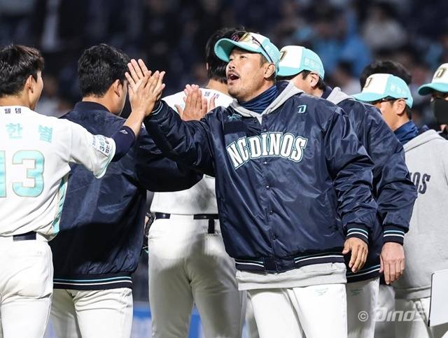 19일 SSG전에서 승전고를 울린 이호준 NC 감독. 사진=NC 제공