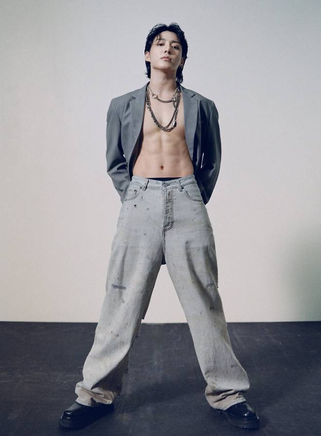 방탄소년단 정국, 美 빌보드 글로벌 2개 차트 140주·143주째 차트인..'아시아 가수 최초' 신기록 행진ing