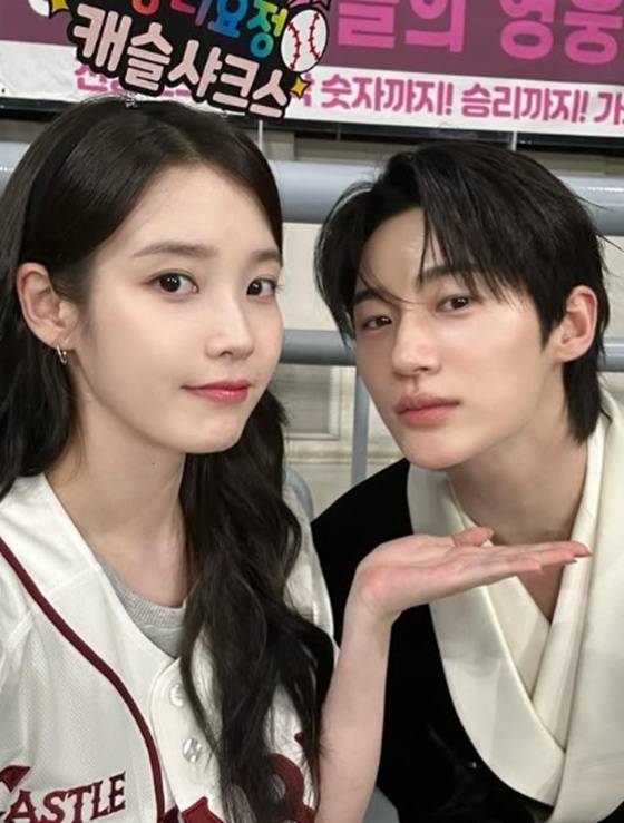 아이유, 변우석 /사진=아이유 SNS