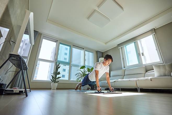 일상생활에서 활동이 부족한 현대인은 인위적으로 근육을 키워야 한다.[사진 | 게티이미지뱅크]