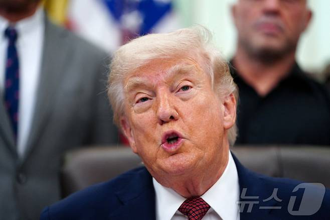 도널드 트럼프 미국 대통령 2026.04.18. ⓒ 로이터=뉴스1