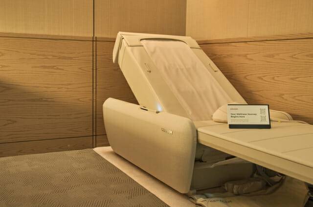 올해 인천국제공항 제2여객터미널 대한항공 프레스티지 서편 라운지에 설치된 세라젬 '마스터 V9' (사진=세라젬)