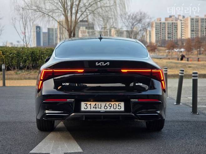 기아 2026년형 K5 하이브리드 후면. ⓒ데일리안 정진주 기자