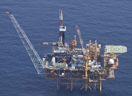 과거 확인된 중국의 해상 구조물 [일본 방위성 제공]