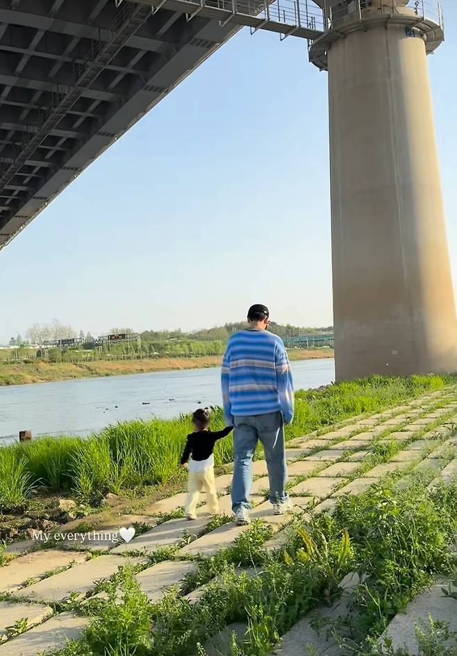 [이다인 인스타그램 캡처]