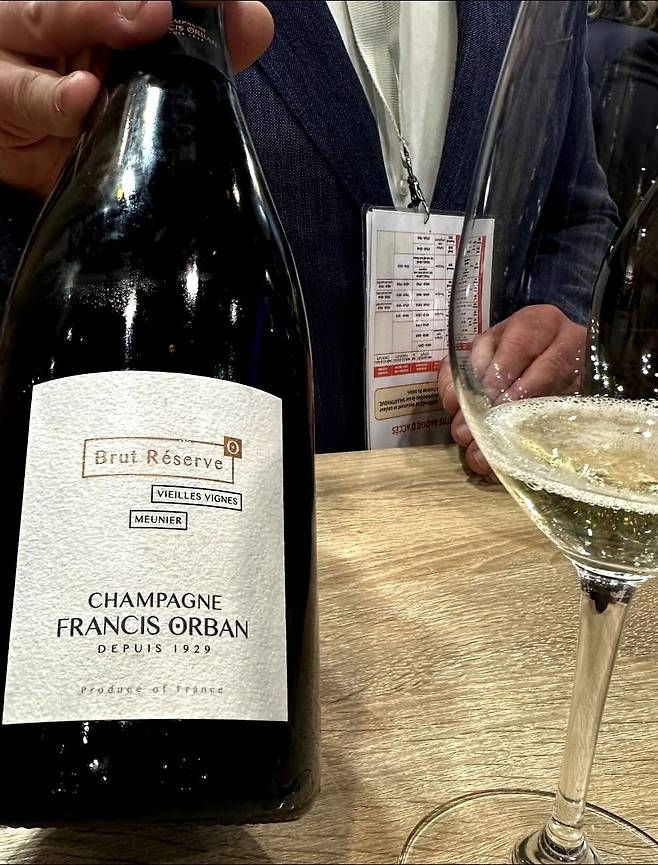 샴페인&nbsp;프랑시스 오르방, 뀌베 브뤼 리저브 비에이 비뉴. 인스타그램