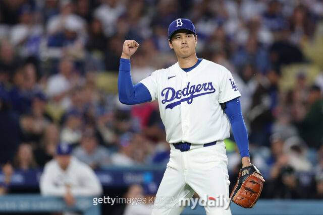 오타니 쇼헤이의 커브 활용이 다저스 선수단에게 긍정적인 영향을 끼치고 있다. 16일 뉴욕 메츠전 선발 등판한 오타니. /게티이미지코리아