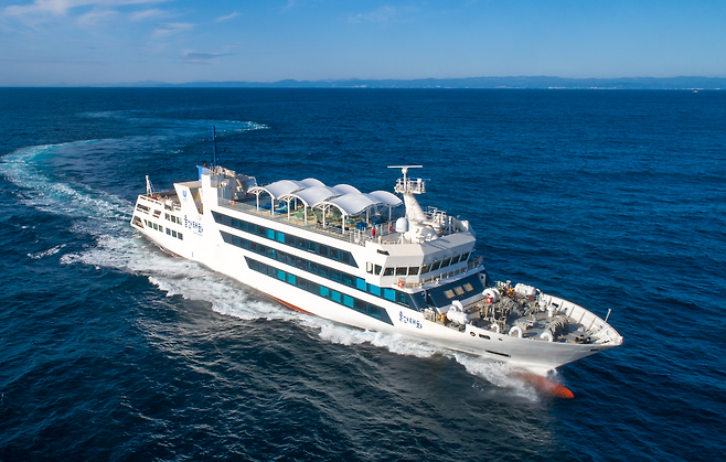 울산시가 과학기술정보통신부의 ‘인공지능(AI)선박 특화 기반’ 공모사업에 선정돼 ‘울산태화호’ 등 선박을 대상으로 가상환경과 연계해 해상 사고의 위험성을 최소화하는 기술을 개발한다. [울산시 제공]