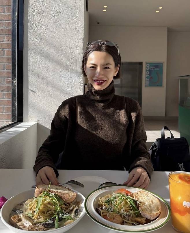 [뉴시스] 그룹 애프터스쿨 출신 배우 나나가 자택 침입 강도에게 역고소를 당한 이후 심경을 간접적으로 드러낸 가운데, 일상 근황을 공개했다.  (사진=나나 인스타그램) *재판매 및 DB금지 *재판매 및 DB 금지