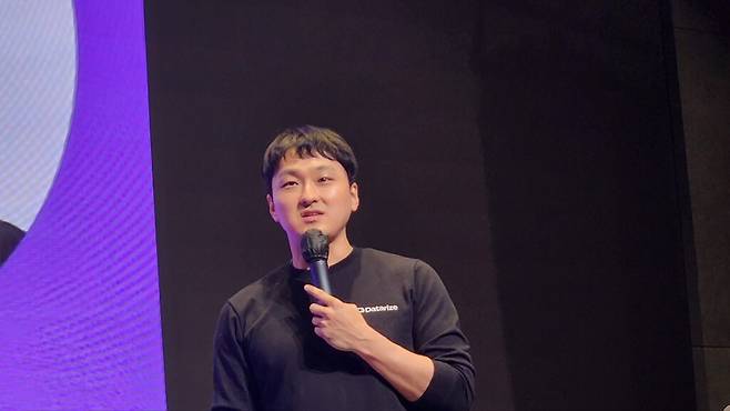 마이크를 넘겨 받은 박민성 데이터라이즈 CSO는 그 다음 질문을 꺼냈다. 브랜드가 일본 시장에서 자사몰을 열고 고객을 유입시킨 뒤, 어떻게 재구매와 장기 고객가치로 연결할 것인가 하는 문제다. (사진=테크42)