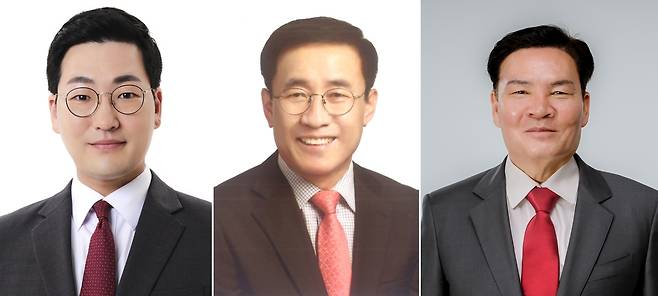 왼쪽부터 국민의힘 이동석 충주시장 후보, 김문근 단양군수 후보, 전상인 옥천군수 후보. 연합뉴스