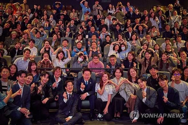 이재명 대통령 부부, 영화 '내 이름은' 관람. 연합뉴스