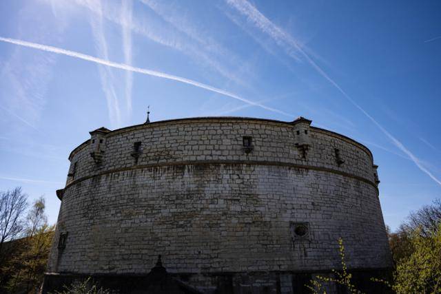 샤프하우젠주 샤프하우젠 구시가지를 내려다보는 언덕에 둥근 무노트 요새가 자리한다.