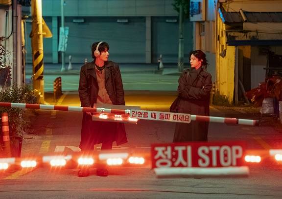 ▲JTBC '모두가 자신의 무가치함과 싸우고 있다' 스틸컷. 사진출처=JTBC 홈페이지.