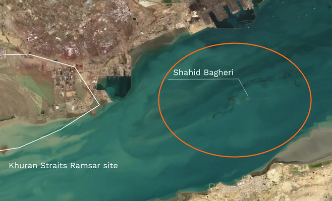 4월 7일에 촬영된 호르무즈 해협 위성 사진.[센티넬-2 / 그린피스]