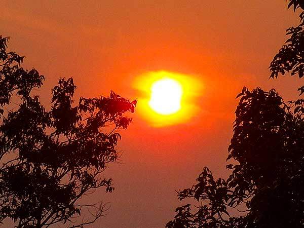 햇무리 지고 어둠이 내릴 무렵을 현지 방언으로 마마헤이라고 한다.