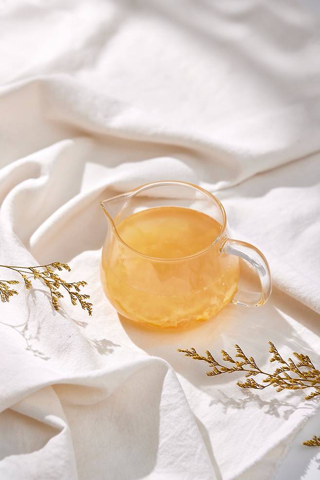 도라지를 깨끗이 손질해 얇게 썬 뒤 꿀에 재워 일정 기간 숙성시키면 도라지청이 완성된다. 클립아트코리아 제공