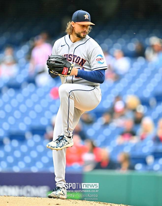 ▲ 휴스턴 애스트로스 라이언 와이스가 22일 2026 메이저리그&nbsp;클리블랜드 가디언스와의 원정경기에 선발 등판했다. 3⅓이닝 5피안타(1피홈런) 4볼넷 4탈삼진 2실점에 그치며 또 조기 강판을 겪었다. 메이저리그에서 계속 고전 중이다.