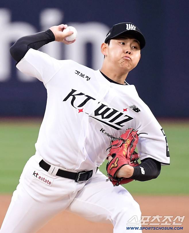 23일 수원 케이티위즈파크에서 열린 KT와 KIA의 경기. 선발 투구하고 있는 KT 소형준. 수원=송정헌 기자songs@sportschosun.com/2026.04.23/