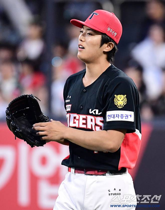 23일 수원 케이티위즈파크에서 열린 KT와 KIA의 경기. 1회 5실점을 허용한 KIA 이의리. 수원=송정헌 기자songs@sportschosun.com/2026.04.23/