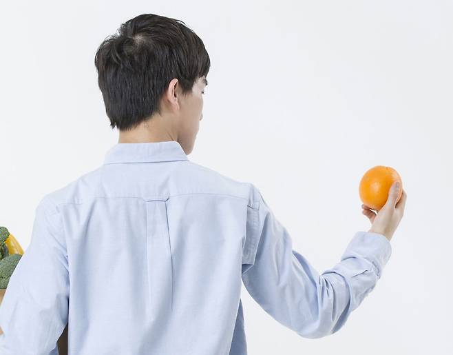 오렌지 속 성분이 간에 쌓인 지방으로 인해 원활하지 못했던 지방 운반과 배출 과정을 돕는다는 분석이다.​/사진=클립아트코리아