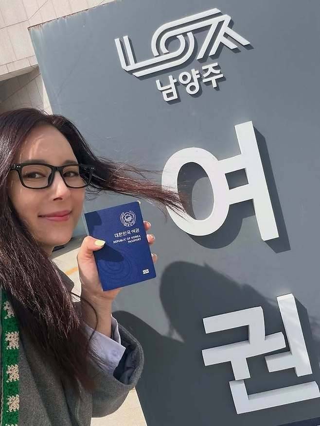 사진 I 에바 포비엘 SNS