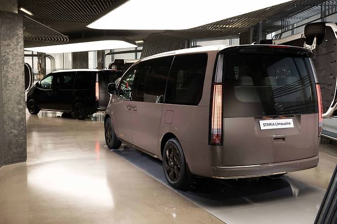 23일 출시된 현대차의 ‘더 뉴 스타리아 리무진’ [현대차 제공]