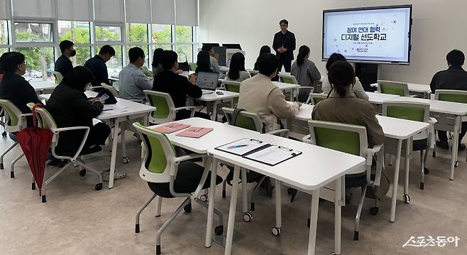 광주시교육청이 AI·디지털 교육 기반을 강화하기 위해 ‘AI·디지털 활용 선도학교’와 ‘AI 중점학교’를 확대 운영한다. 사진제공=광주광역시교육청