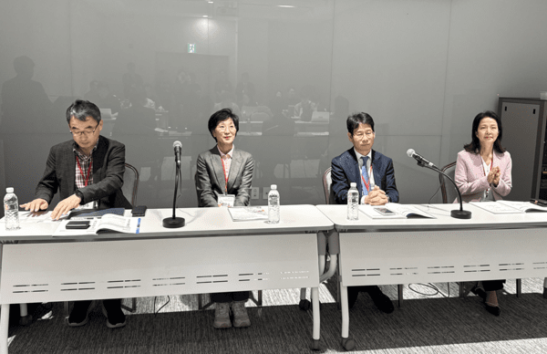 (왼쪽부터)노민수 사무총장, 황은숙 위원장, 김형식 회장, 이주영 위원장