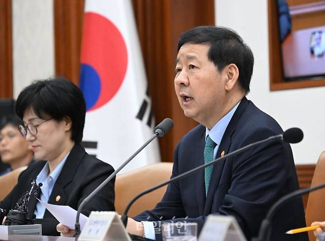 구윤철 부총리 겸 재정경제부 장관은 24일 정부서울청사에서 ‘비상경제본부 회의 겸 국가창업시대 전략회의’를 주재했다. ⓒ재정경제부