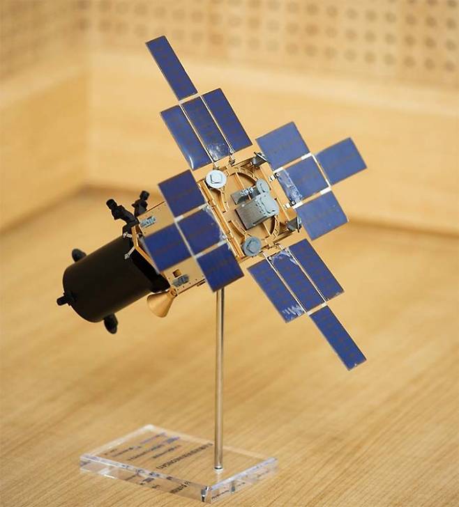 초소형 군집위성 시스템, ‘네온샛’ 모형. 스튜디오51 제공