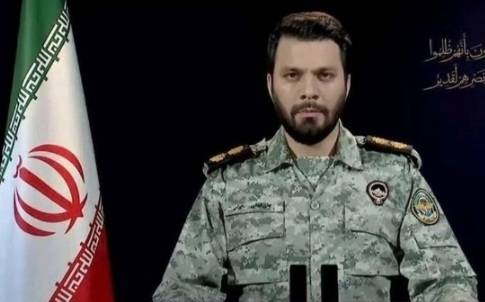 이란 새 최고지도자 모즈타바 하메네이가 공식적으로는 아버지의 자리를 이었지만 실제 전쟁과 협상을 좌우하는 실권은 혁명수비대(IRGC) 장성 집단이 쥐고 있다는 주장이 나왔다. [뉴시스]