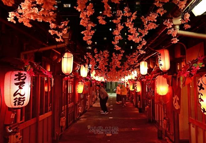 시즈오카 시내 아오바 오뎅거리.