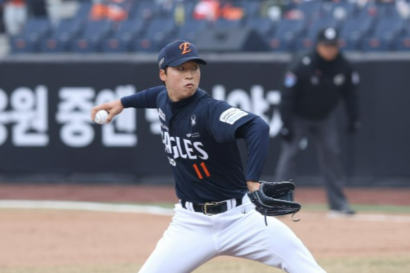 엄상백. 한화 이글스 제공