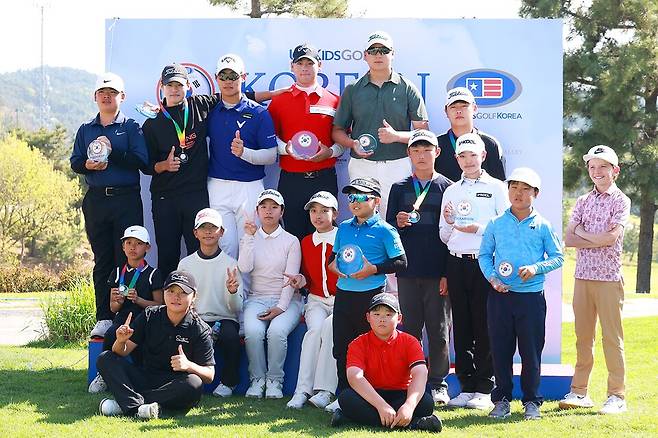 지난 24일 경기 안산 대부도 더헤븐CC에서 '2026 유에스 키즈 골프 코리안 챔피언십(U.S. Kids Golf Korean Championship)' 시상식 입상자 단체./사진=더헤븐리조트