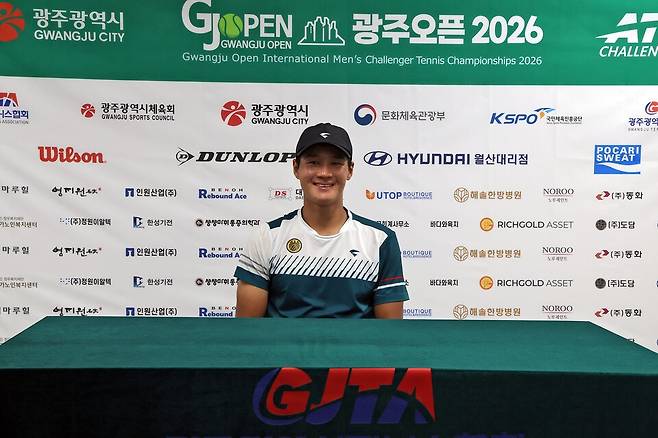 밝게 인터뷰에 임한 권순우