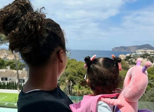 딸과 함께한 오사카 나오미. 개인SNS