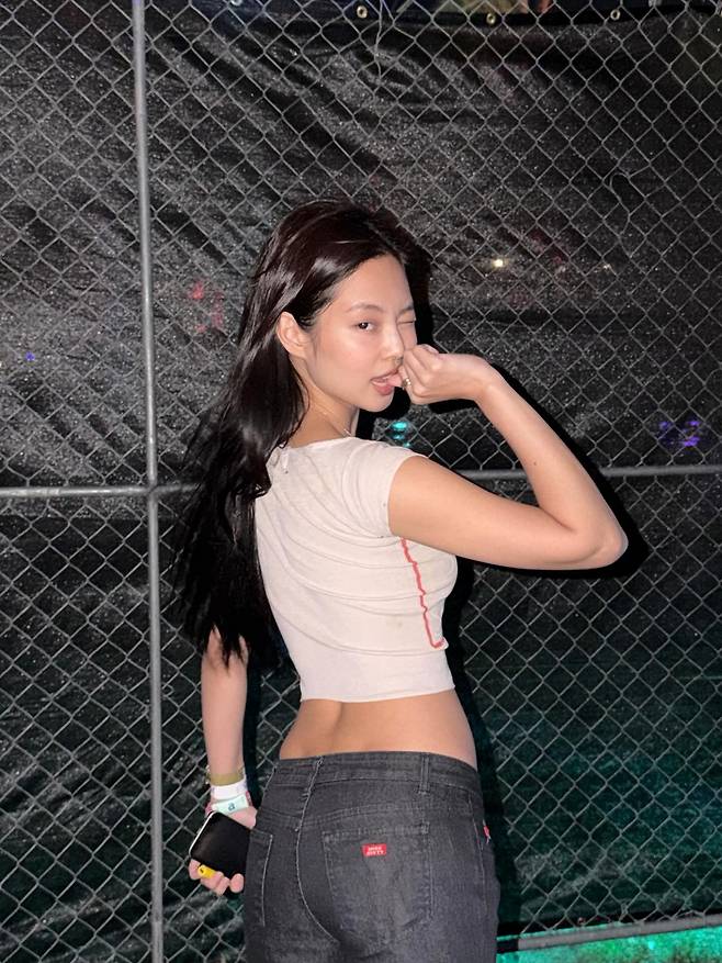 @jennierubyjane