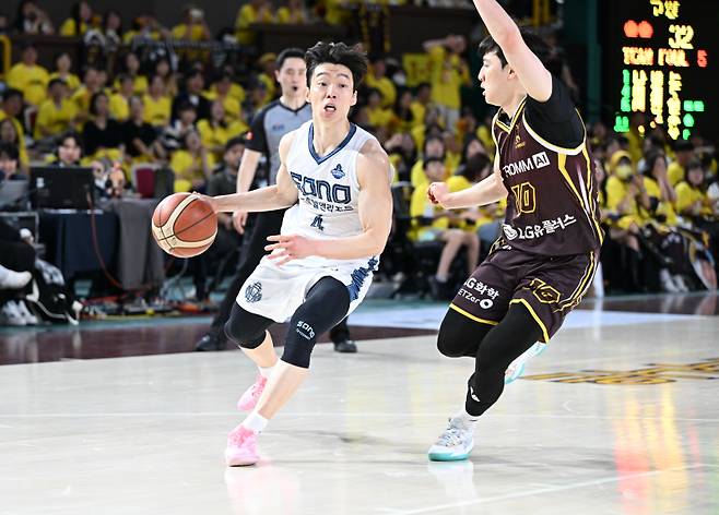 정규리그 5위 고양 소노가 1위 창원 LG에 2연승을 거뒀다. 챔피언결정전까지 남은 승수는 1승이다. 사진=KBL