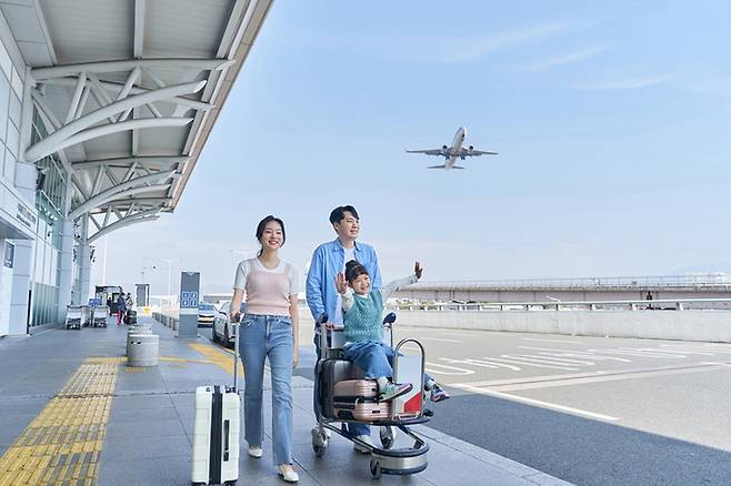 중국 여행 예약 비중 약 30%로 1위. 황금연휴를 앞두고 중거리 여행 쏠림 현상이 뚜렷해지고 있다. 게티이미지.