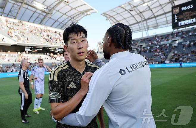 LA FC의 손흥민(왼쪽) ⓒ AFP=뉴스1