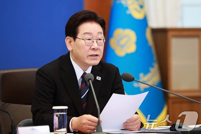 이재명 대통령이 16일 청와대에서 열린 수석보좌관회의에서 발언을 하고 있다. 2026.4.16 ⓒ 뉴스1 허경 기자