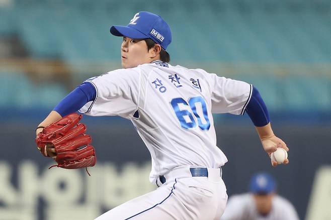삼성 장찬희가 23일 대구삼성라이온즈파크에서 열린 2026 KBO리그 시범경기 KIA와 경기에서 역투하고 있다. 사진 | 삼성 라이온즈