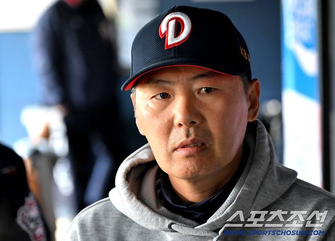 4일 잠실야구장에서 열린 KBO리그 두산과 한화의 경기. 인터뷰하고 있는 두산 김원형 감독. 잠실=송정헌 기자songs@sportschosun.com/2026.04.04/