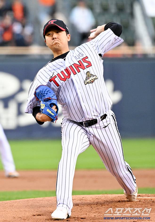 21일 잠실구장에서 열린 LG와 한화의 경기. LG 송승기가 역투하고 있다. 잠실=박재만 기자 pjm@sportschosun.com/2026.04.21/