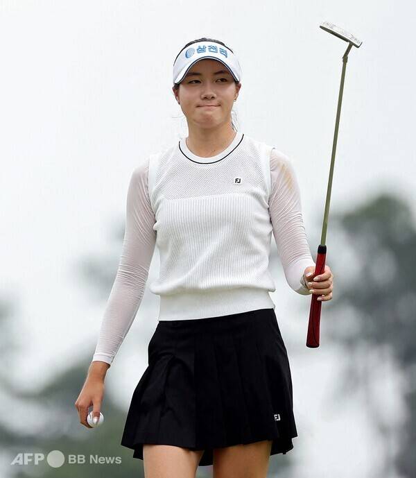 윤이나, 이미향, 전인지, 김효주, 최혜진, 황유민, 임진희, 고진영, 양희영, 김세영, 유해란, 김아림, 신지은, 안나린, 이일희, 홍정민, 이소미, 넬리 코다, 리디아 고 등과 함께 2026년 미국여자프로골프(LPGA) 투어 메이저 골프대회 셰브론 챔피언십에 출전한 아마추어 선수 양윤서가 3라운드에서 경기하는 모습이다. 사진제공=ⓒAFPBBNews = News1 (사진을 무단으로 사용하지 마십시오.)