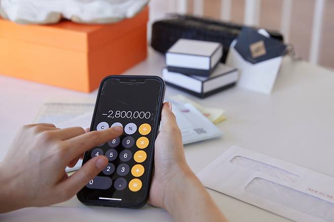 조지타운대 연구에 따르면 복권 당첨자의 이웃들은 차, 오토바이, 집 등 외부에 드러나는 지출을 늘렸다. GETTYIMAGES