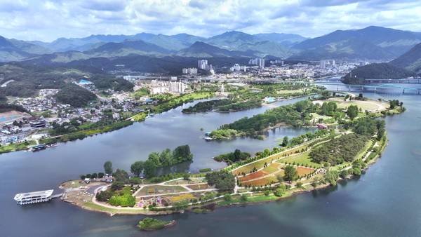 가평 자라섬 전경. /가평군 제공