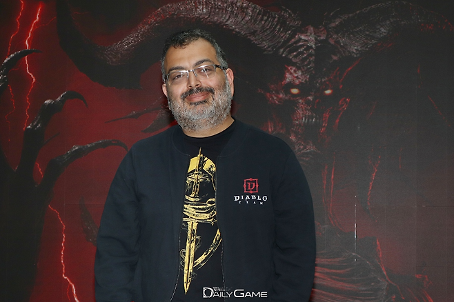 '증오의 군주' 확장팩을 한국 이용자에게 소개하기 위해 방한한 '디아블로4' 자벤 하로투니안 어소시에이트 게임 디렉터.